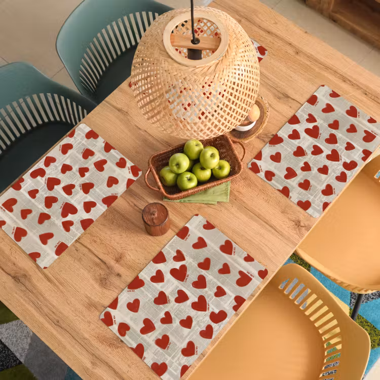 Placemat - 6 stuks - Hartjes - Krant - Loveyou — 6