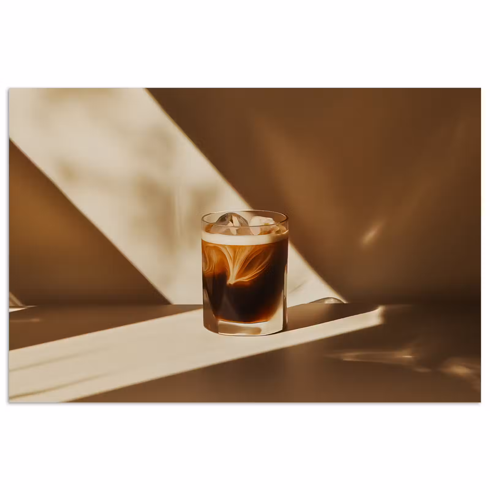 Poster - Glas - Ijskoffie - Schaduw - Bruin — 1