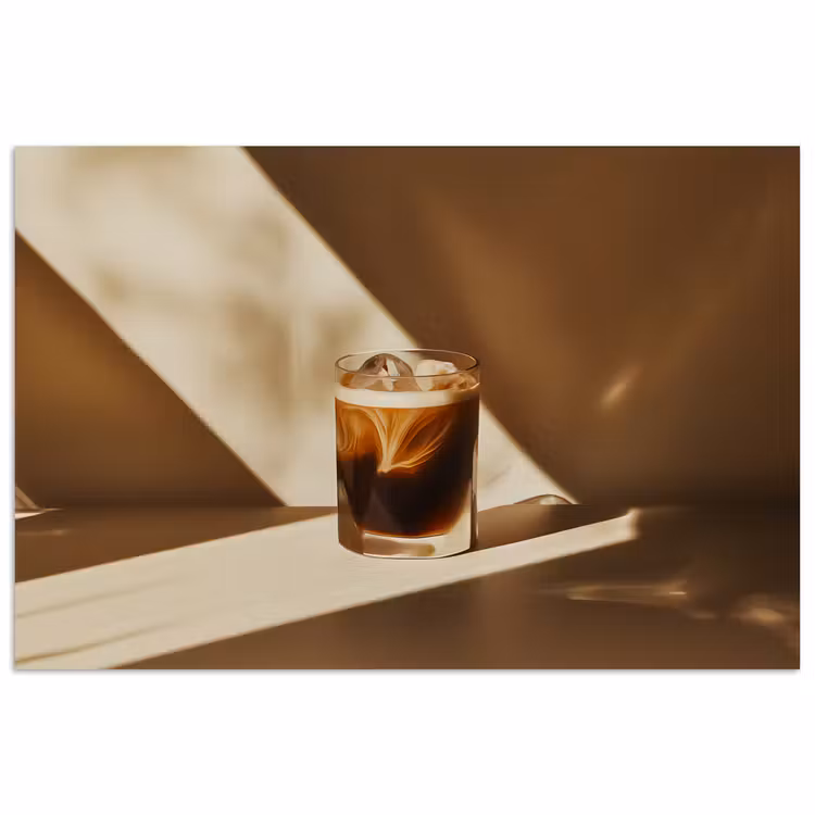 Poster - Glas - Ijskoffie - Schaduw - Bruin — 1