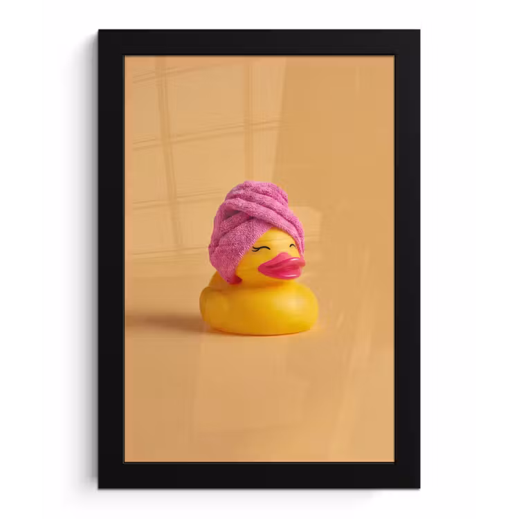 Poster met lijst - Badeend - Handdoek - Kleurrijk — 1