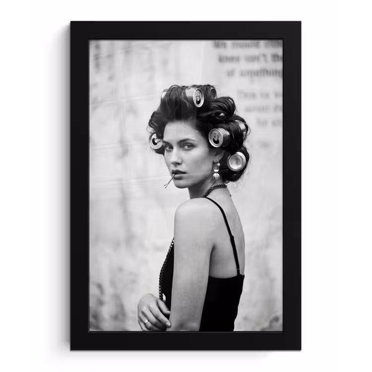 Poster met lijst - Edgy - Vrouw - Zwart - Wit — 1