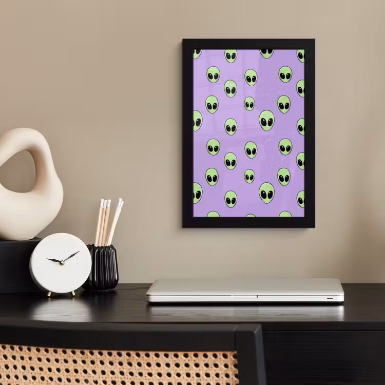 Poster met lijst - Alien - Retro - Lila — 3
