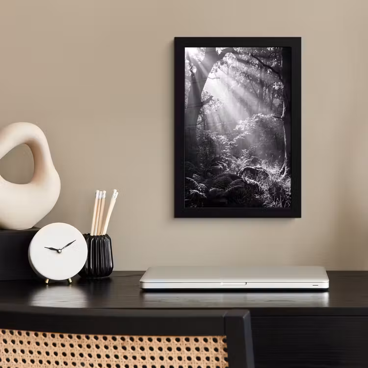 Poster met lijst - Bos - Lichtstralen - Natuur - Zwart-wit — 3