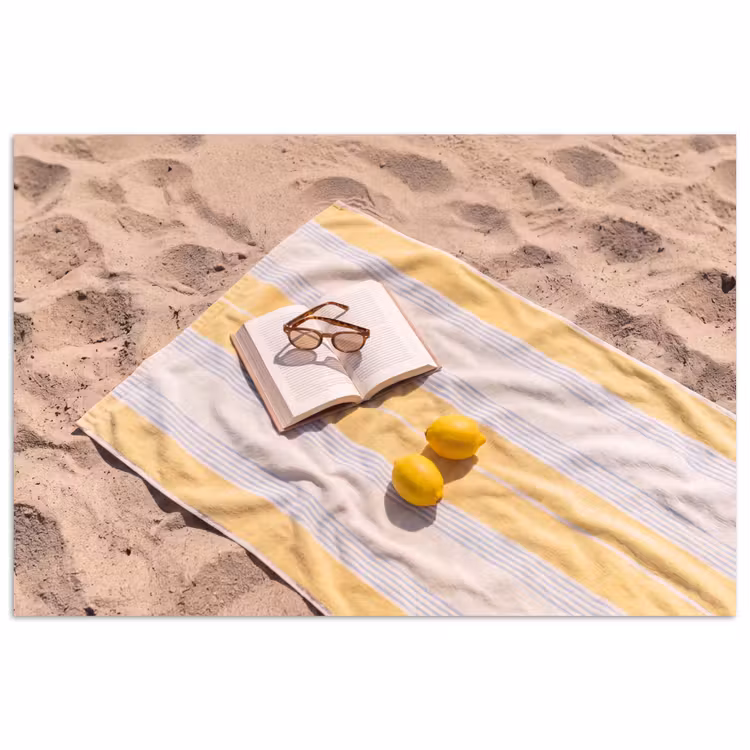 Poster - Boek - Zonnebril - Strand - Zomer - Geel — 1