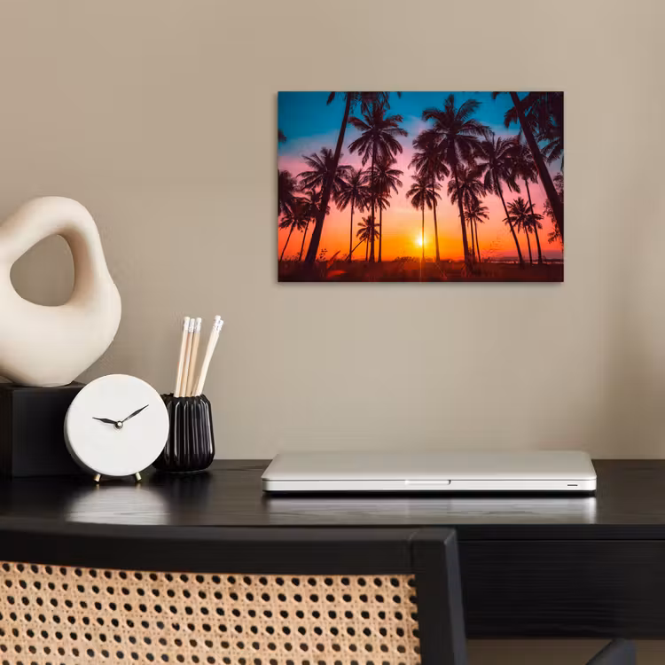 Poster - Palmboom - Zonsondergang - Horizon - Strand - Oranje - Roze — 2