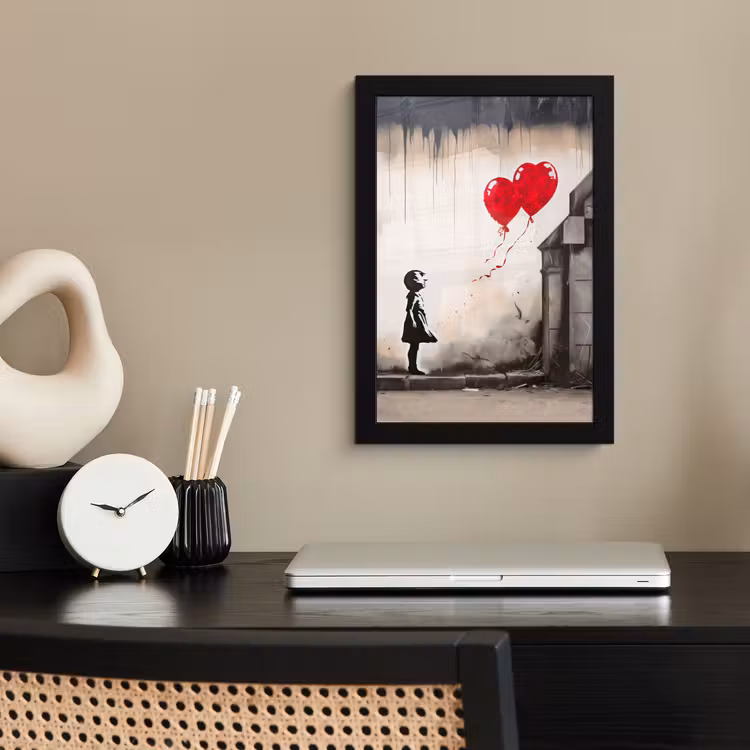 Poster met lijst - Kunst - Meisje - Ballonnen - Hart - Grijs — 3