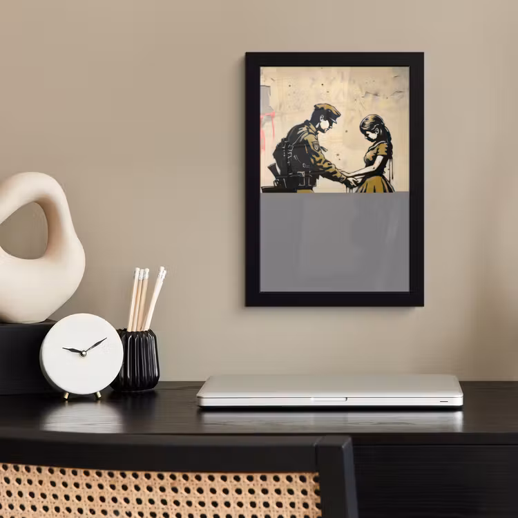 Poster met lijst - Soldaat - Meisje - Bruin - Graffiti — 3