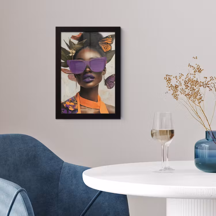 Poster met lijst - Vrouw - Zonnebril - Vlinder - Bloemen — 2