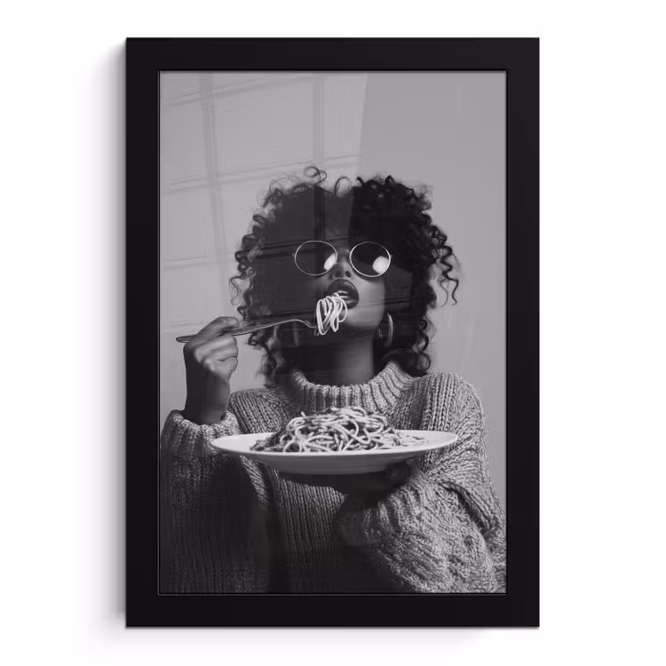 Poster met lijst - Vrouw - Pasta - Zwart - Wit — 1