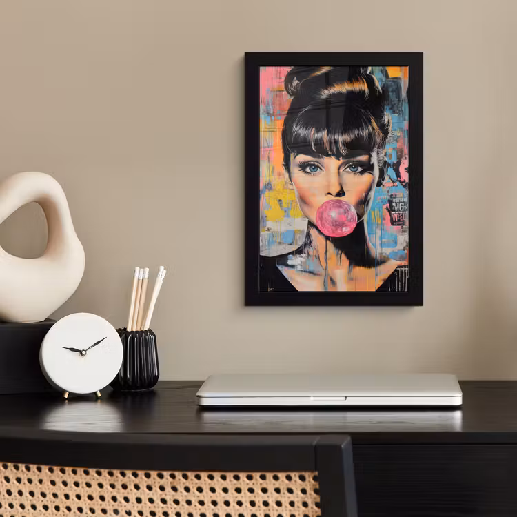 Poster met lijst - Kauwgom - Vrouw - Penseelstreken - Modern — 3