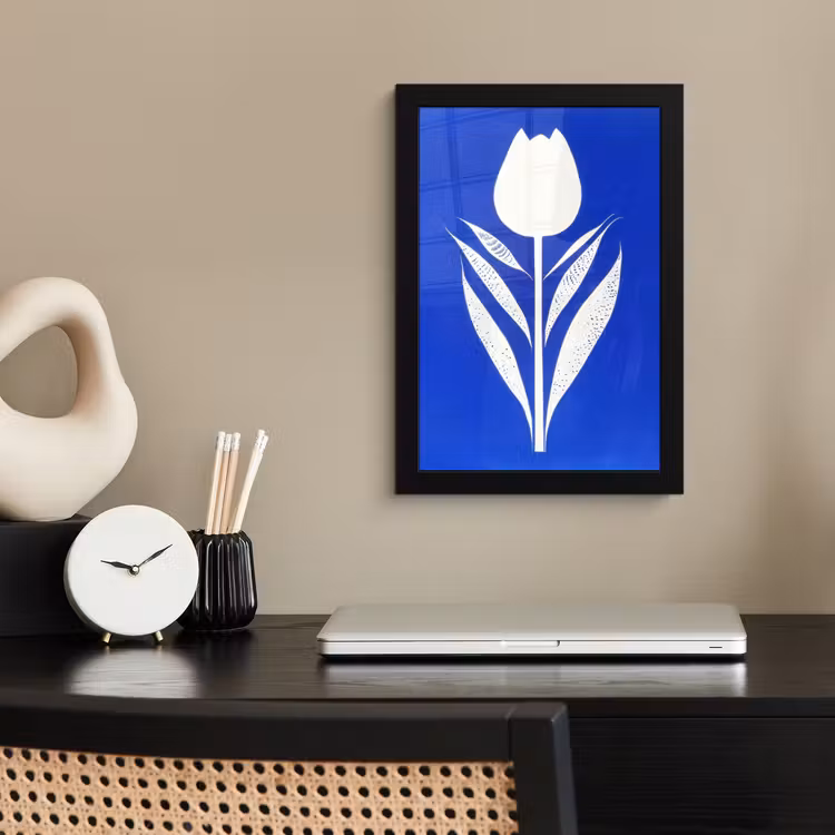 Poster met lijst - Tulp - Minimalistisch - Bladeren - Wit — 3