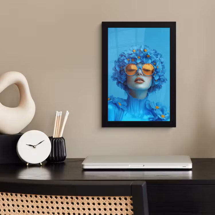 Poster met lijst - Vrouw - Bloem - Blauw - Modern - Bril - Portret — 3