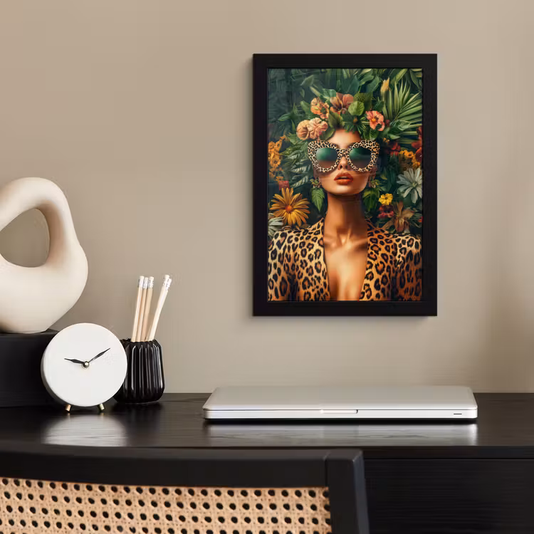 Poster met lijst - Vrouw - Panterprint - Jungle - Natuur - Luxe — 3