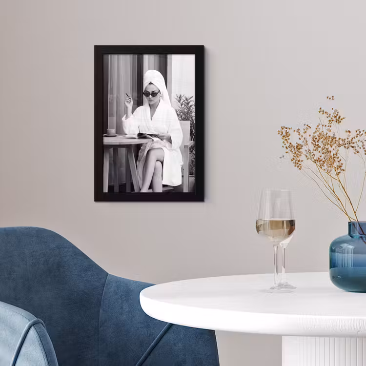 Poster met lijst - Modern - Vrouw - Zwart - Wit — 2