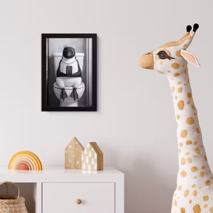 Poster met lijst - Pinguïn - Telefoon - Toilet - Zwart - Wit — 5