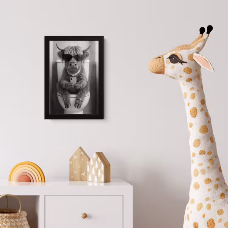 Poster met lijst - Stier - Telefoon - Toilet - Zwart - Wit — 5