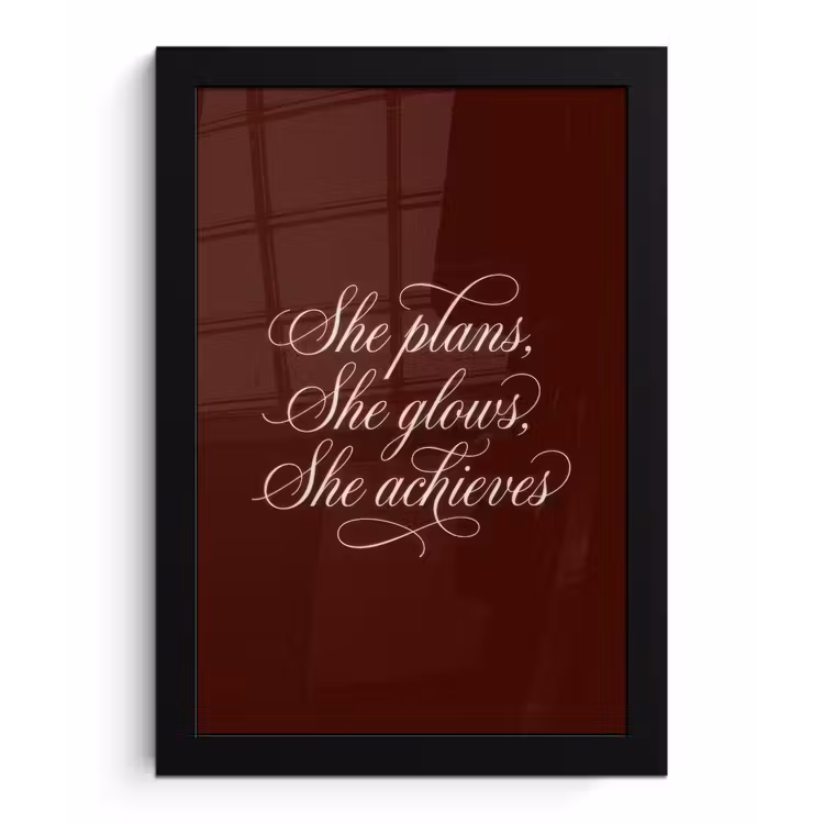 Poster met lijst - She plans she glows she achieves - Rood - Cursief — 1