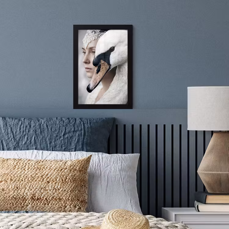 Poster met lijst - Vrouw - Zwaan - Wit — 4