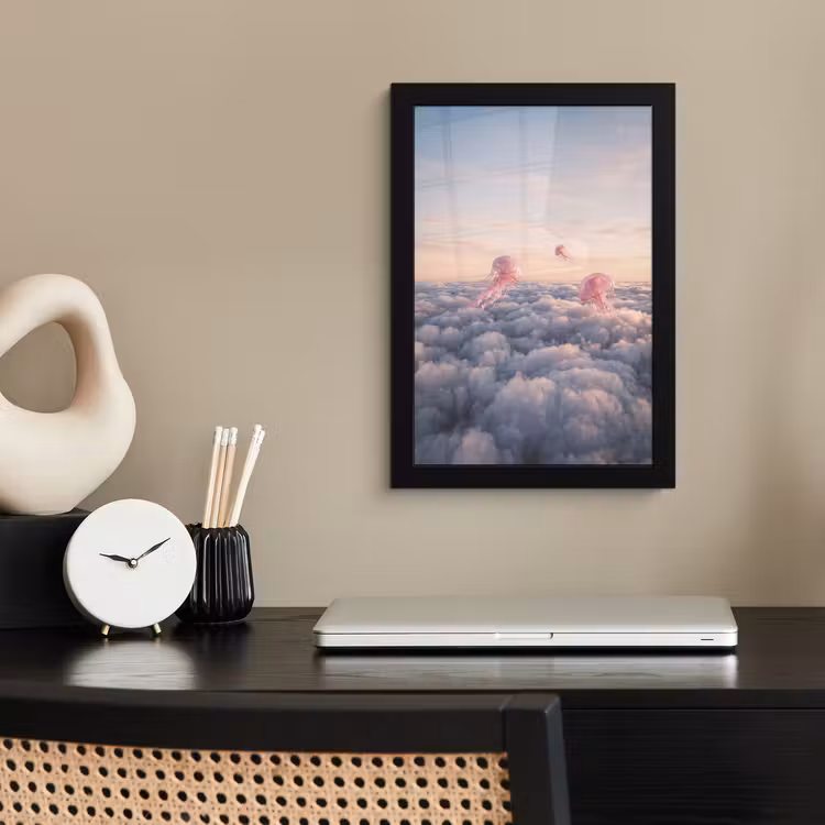 Poster met lijst - Roze dier - Wolken — 3