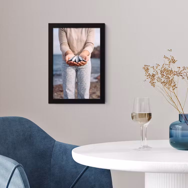 Poster met lijst - Vis - Handen - Natuur — 2