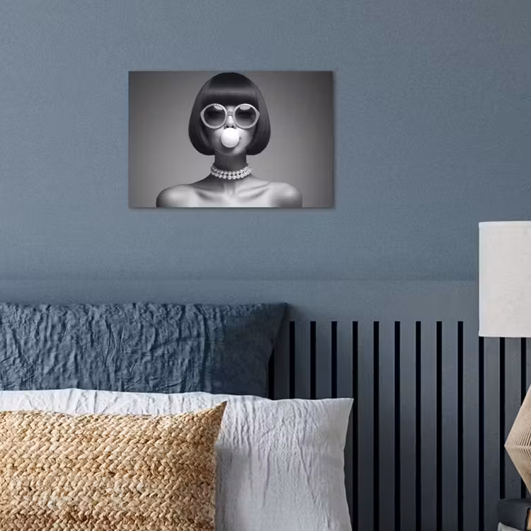 Poster - Vrouw - Zwart Wit - Ketting - Zonnebril — 3