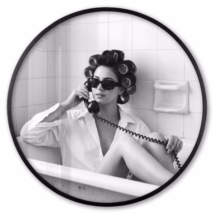 Ronde fotolijst - Bad - Vrouw - Zwart - Wit — 1