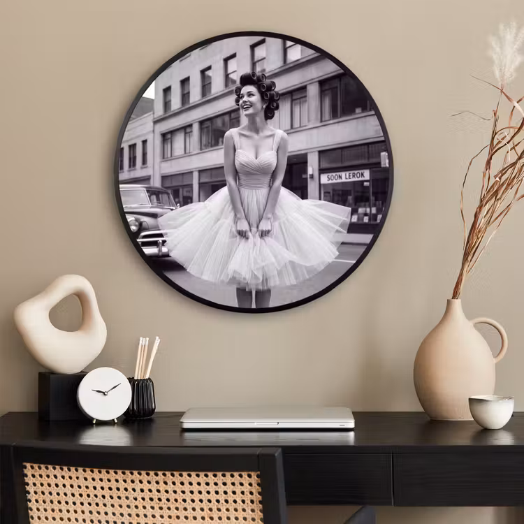 Ronde fotolijst - Retro - Vrouw - Zwart - Wit — 2