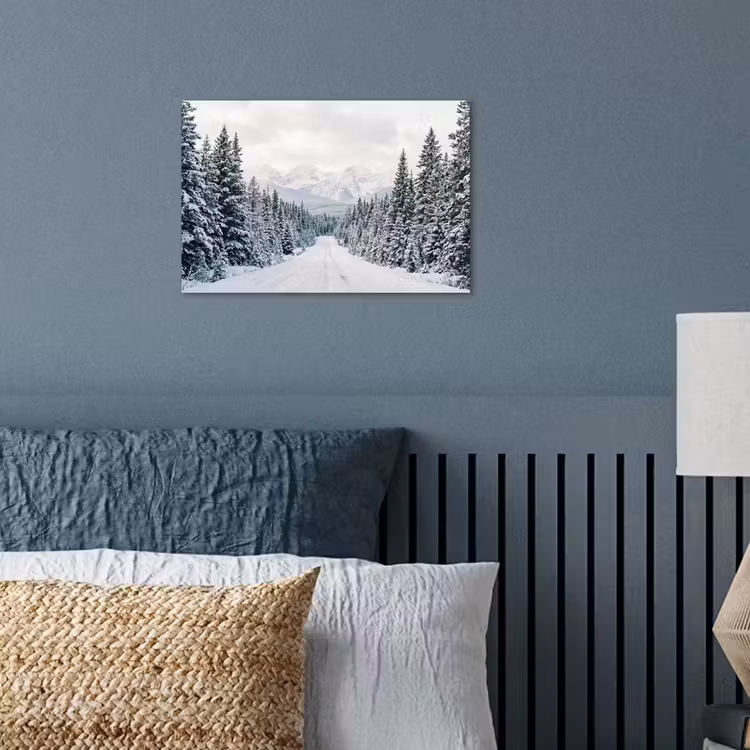 Poster - Weg - Sneeuw - Naaldbos - Winter - Avontuurlijk — 3