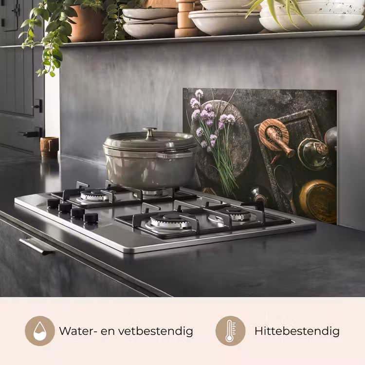 Spatscherm keuken - Bieslook Bloesem en Antieke Keukenwaren — 7