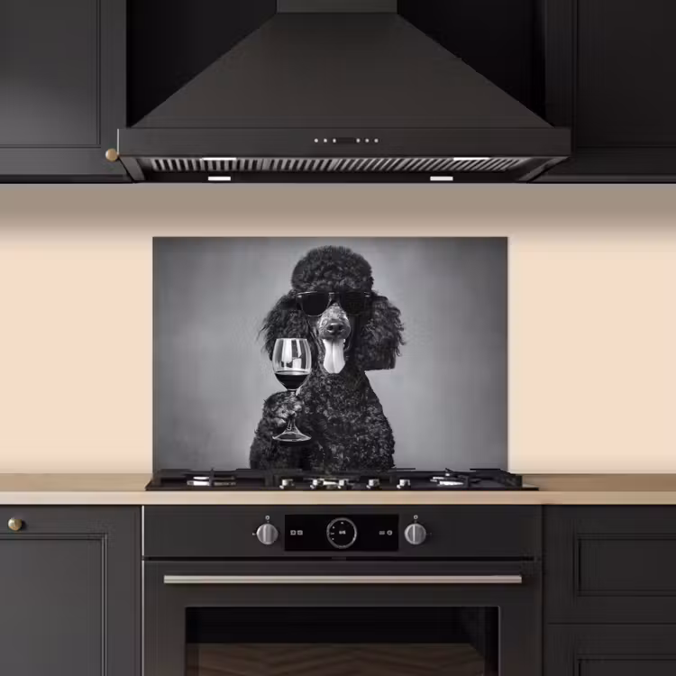 Spatscherm keuken - Hond - Krullen - Zonnebril - Wijn — 2