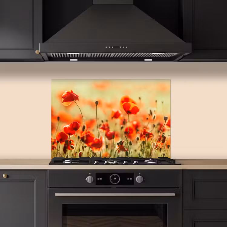 Spatscherm keuken - Klaprozen - Bloemen - Rood - Bloemenveld — 2