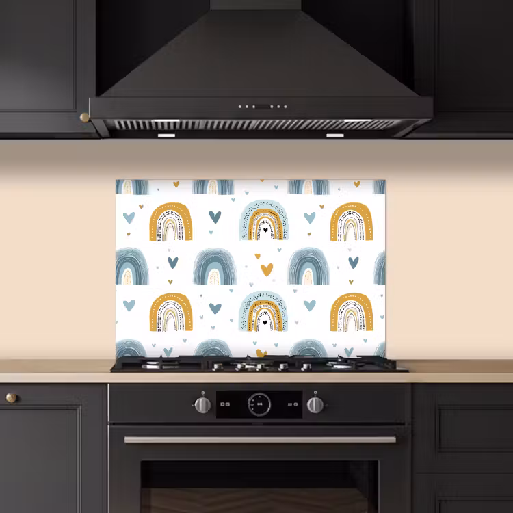 Spatscherm keuken - Patroon - Regenboog - Hartjes — 1