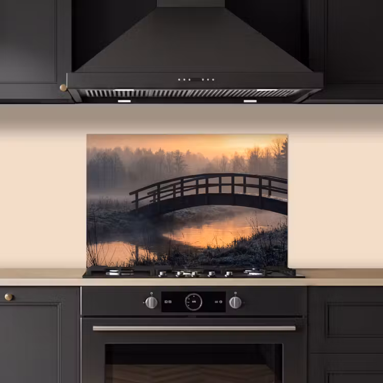 Spatscherm keuken - Brug - Mist - Bomen - Water — 2