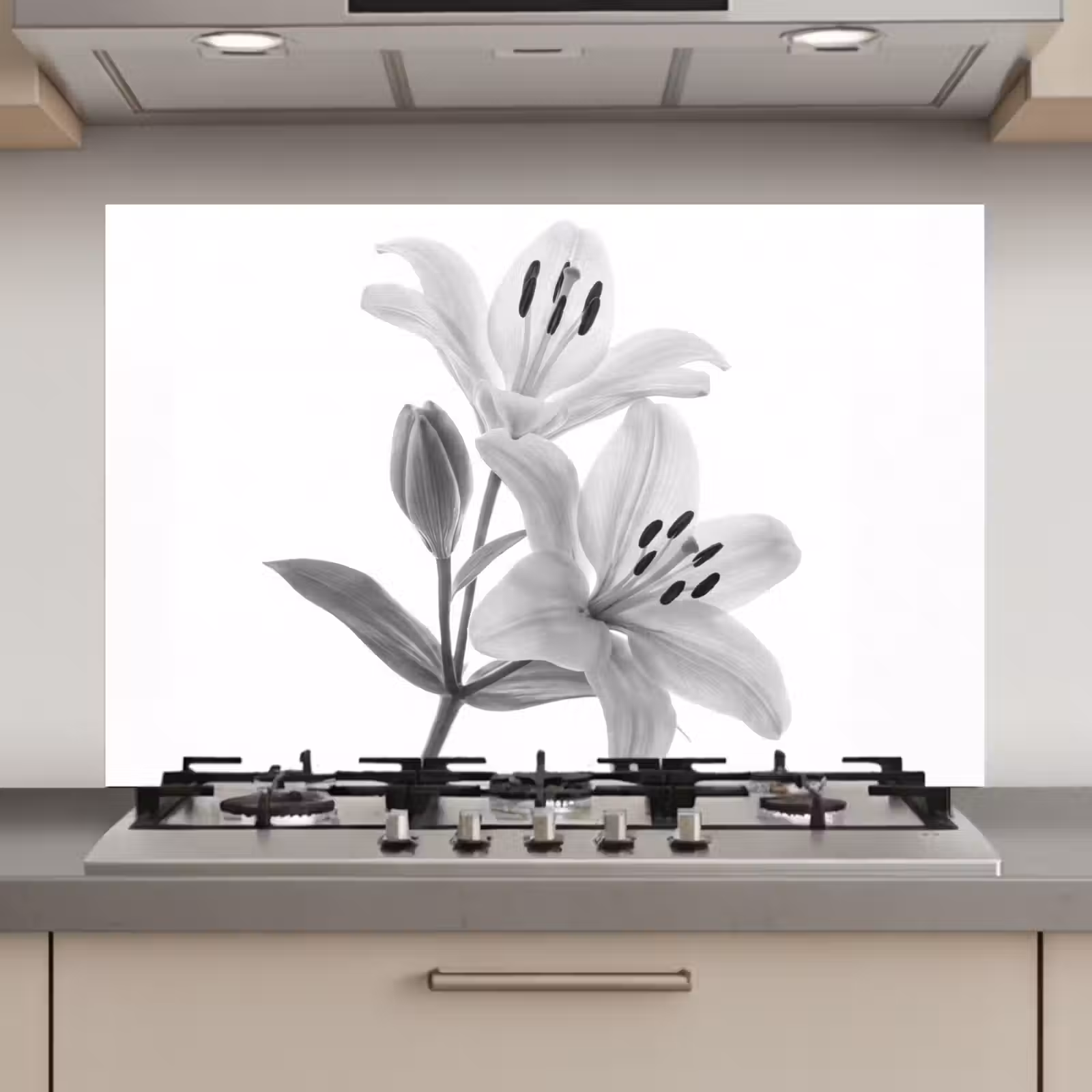 Spatscherm keuken - Lelies - Elegant - Zwart - Wit — 1