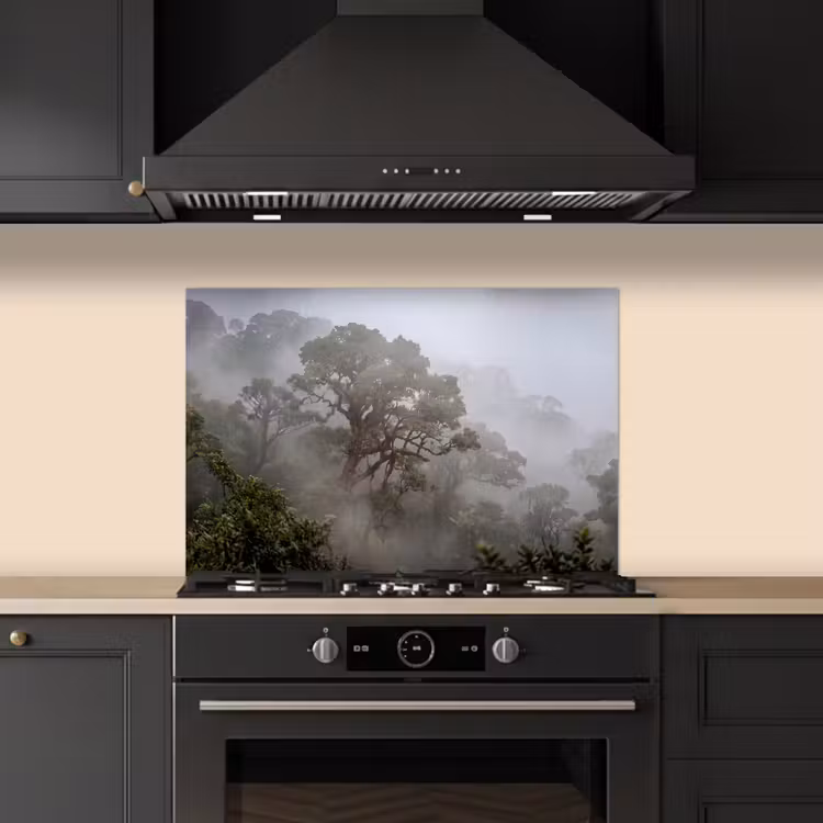 Spatscherm keuken - Boom - Mistig - Bos - Groen - Natuur — 2