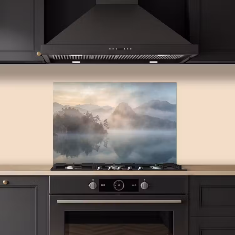 Spatscherm keuken - Landschap - Bergen - Mist - Water - Natuur — 2