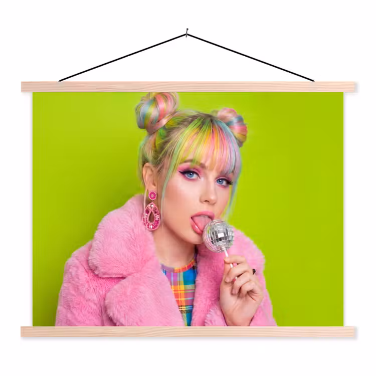 Schoolplaat - Vrouw - Kleurrijk haar - Pop art - Modern - Levendig — 1