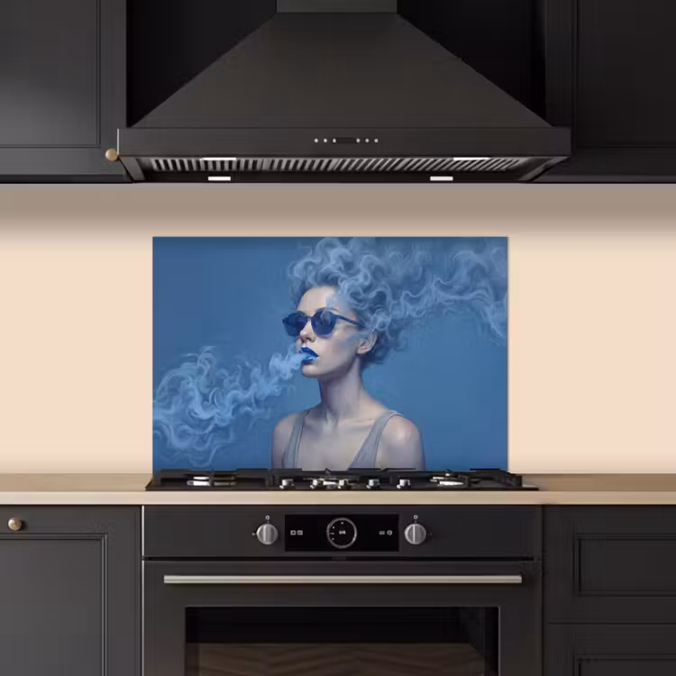 Spatscherm keuken - Portret - Zonnebril - Rook - Abstract - Blauw — 2