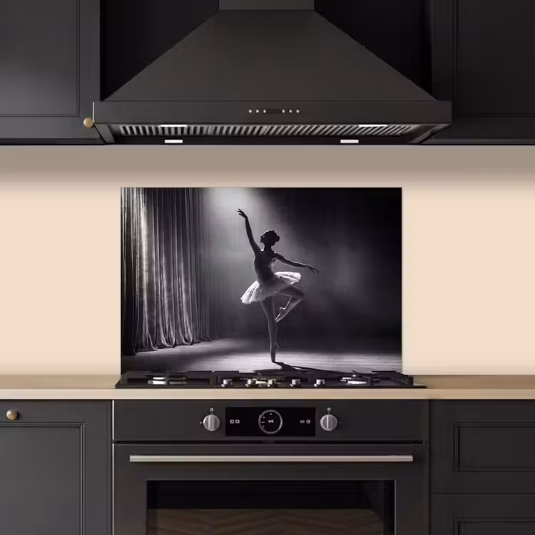 Spatscherm keuken - Danser - Podium - Zwart-wit - Kunst - Klassiek — 2