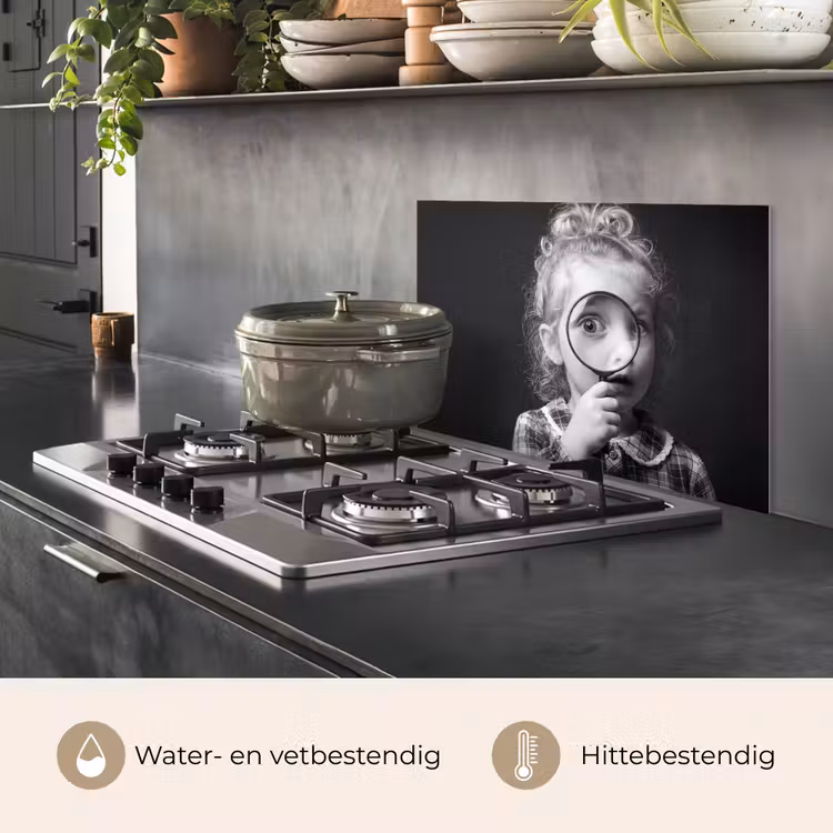 Spatscherm keuken - Kind - Vergrootglas - Portret - Zwart-wit — 7