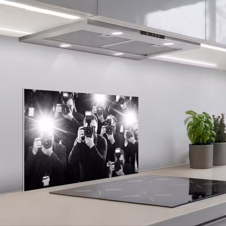 Spatscherm keuken - Mensen - Camera - Flitslicht - Zwart-wit - Media — 5