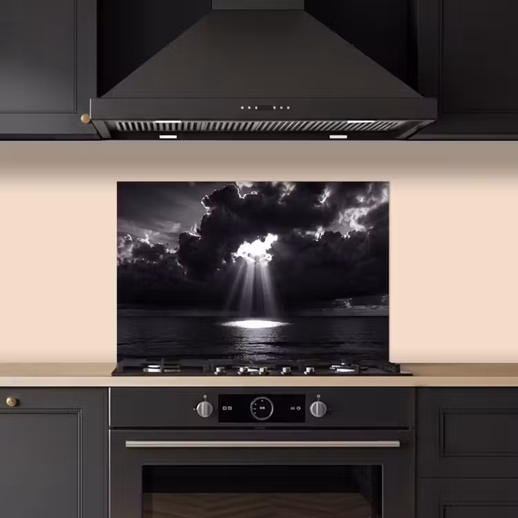 Spatscherm keuken - Licht - Wolken - Zee - Zwart-wit - Natuur — 2