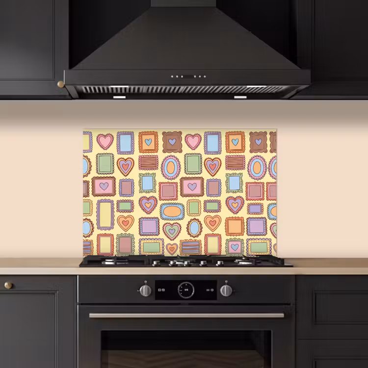 Spatscherm keuken - Lijst - Patroon - Hart - Speels - Kleurrijk — 2