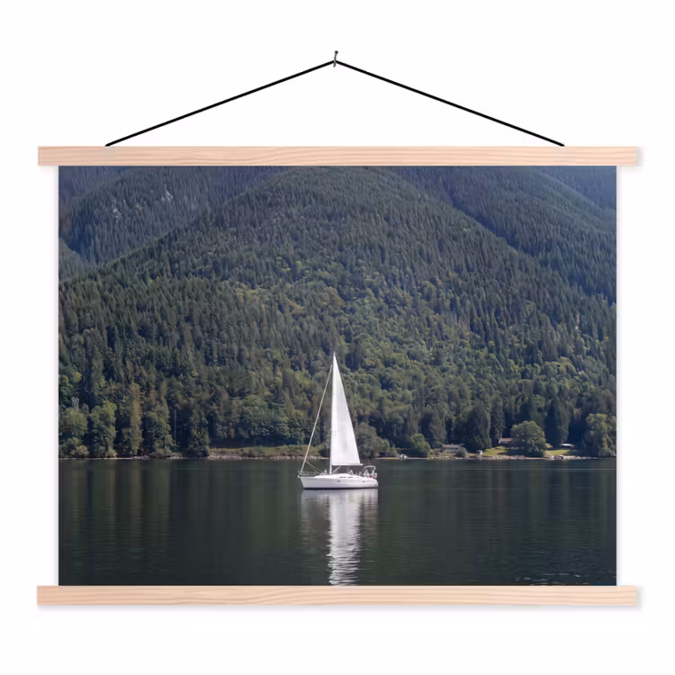 Schoolplaat - Zeilboot - Water - Bergen - Natuur - Groen — 1