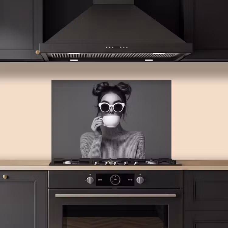 Spatscherm keuken - Vrouw - Koffie - Zwart - Wit — 2