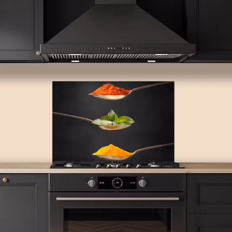 Spatscherm keuken - Zwevende Smaakaccenten — 2