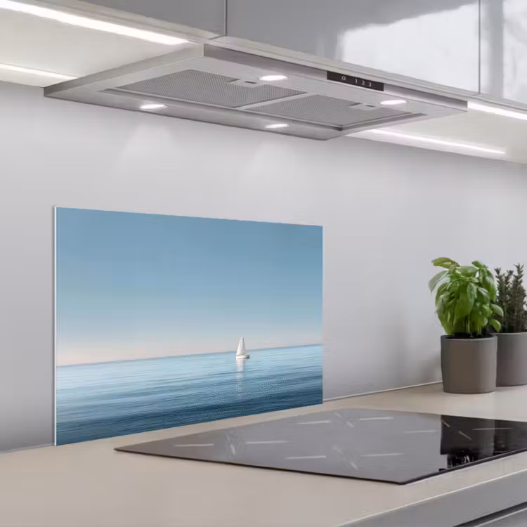 Spatscherm keuken - Zeilbootje - Kalme zee - Helderblauwe hemel — 5