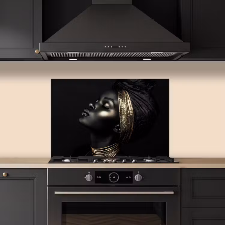 Spatscherm keuken - Vrouw - Zwart - Goud - Sieraden — 2