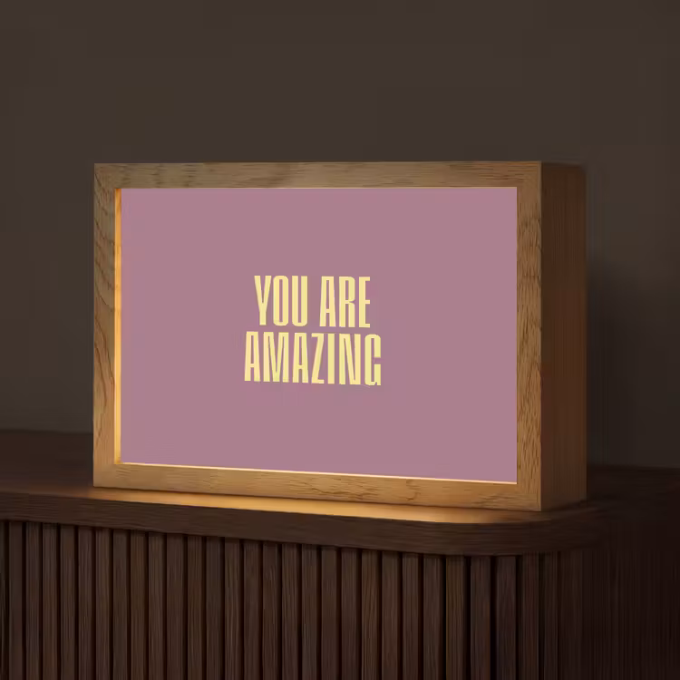 Tafellamp - Tekst - Paars - Amazing — 1