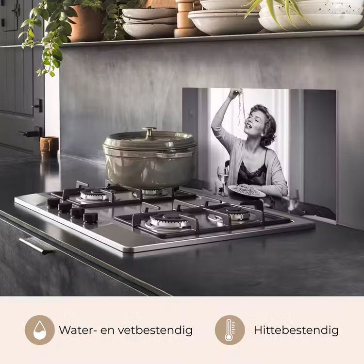 Spatscherm keuken - Vrouw - Spaghetti - Zwart - Wit — 7
